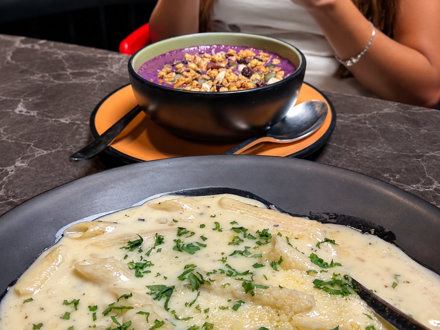 PASTAS & BOWLS